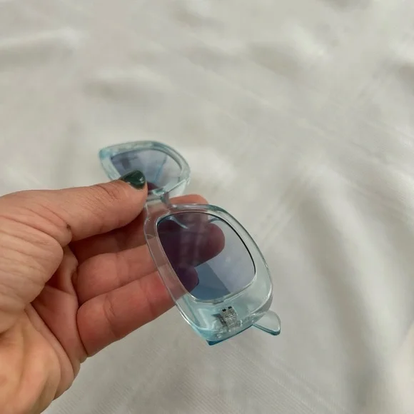 Blue Sheer Sunglasses - Picture 4 of 4